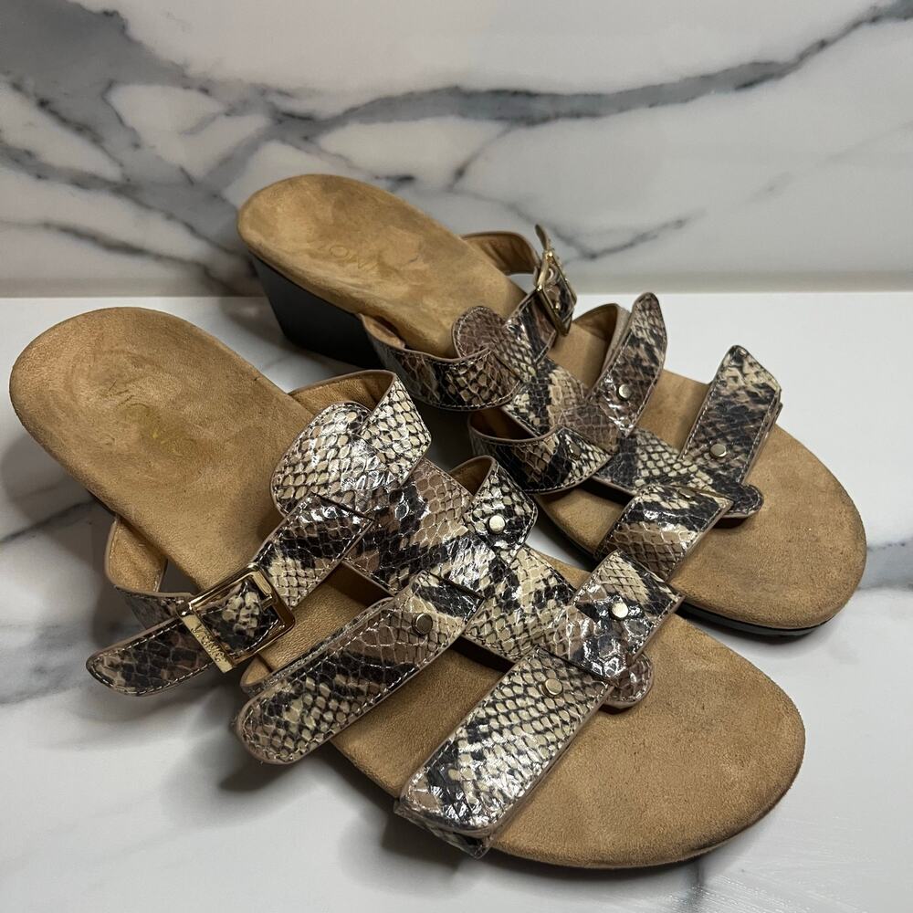 Vionic Women's Brown Reptile Hook Loop Comfort Wedge Radia Sandals Sz 11 Casual